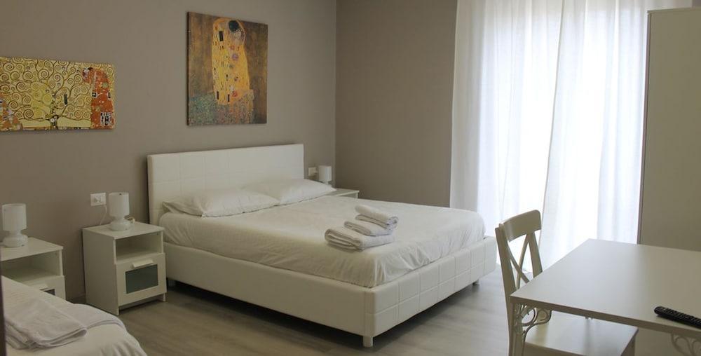 B E B Madonna Della Via Bed & Breakfast Caltagirone Bagian luar foto